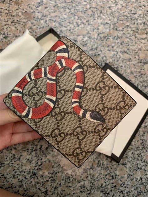 gucci snake card wallet|Gucci kingsnake men's wallet.